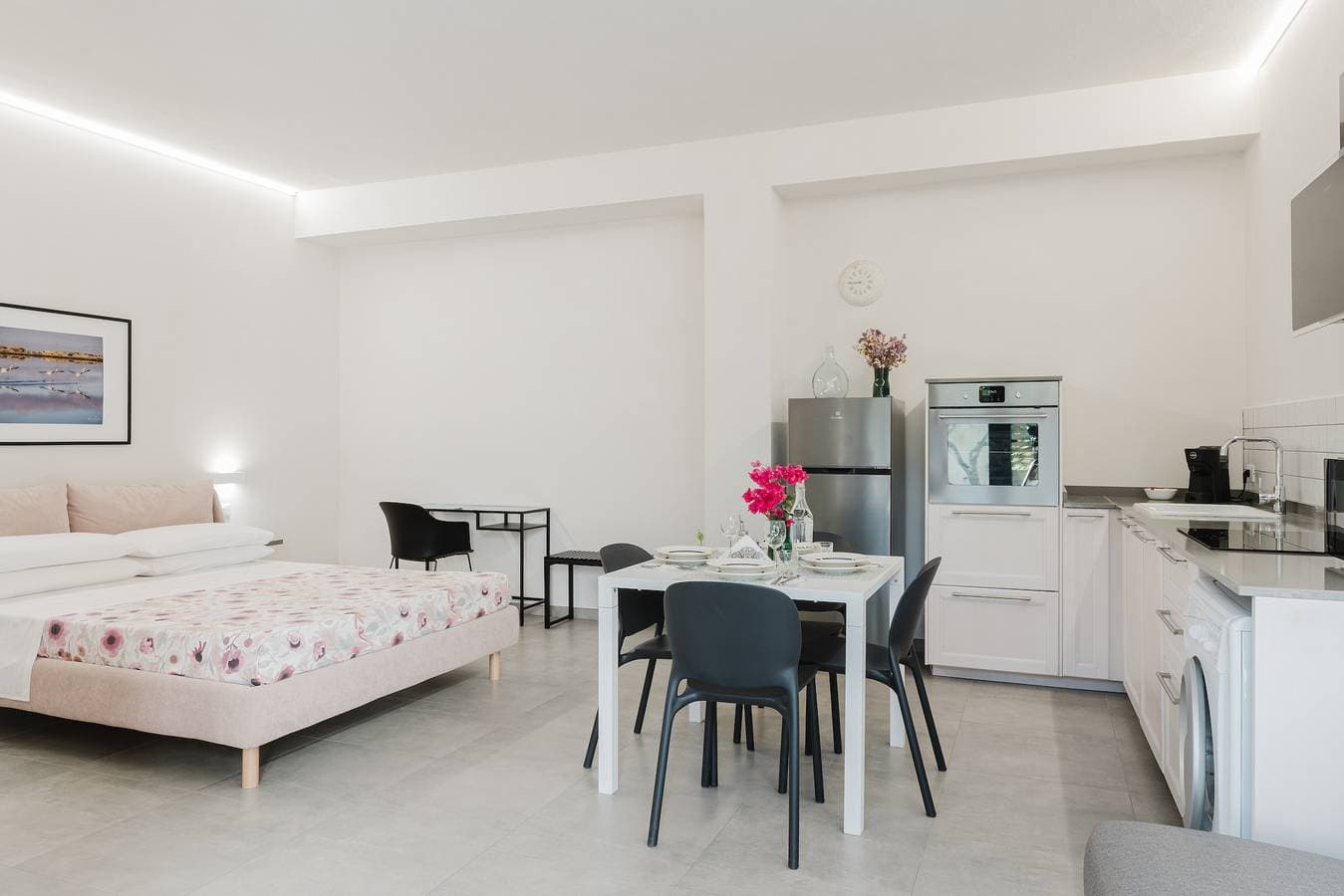 Foto 13 von 20: Apartment 'Vento E Salsedine Tramontana' mit privatem Garten, WLAN und Klimaanlage