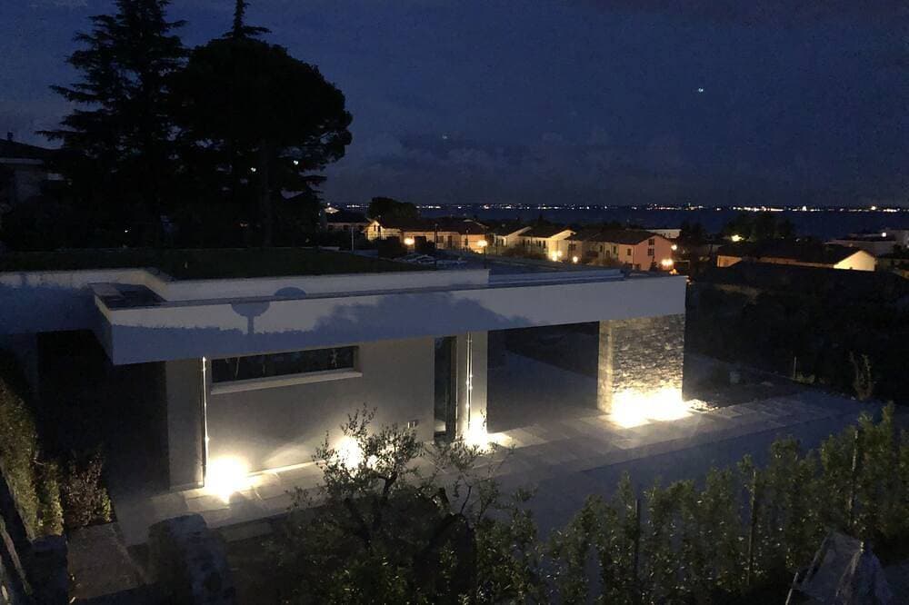 Foto 10 von 30: Villa Andrea with swimming pool