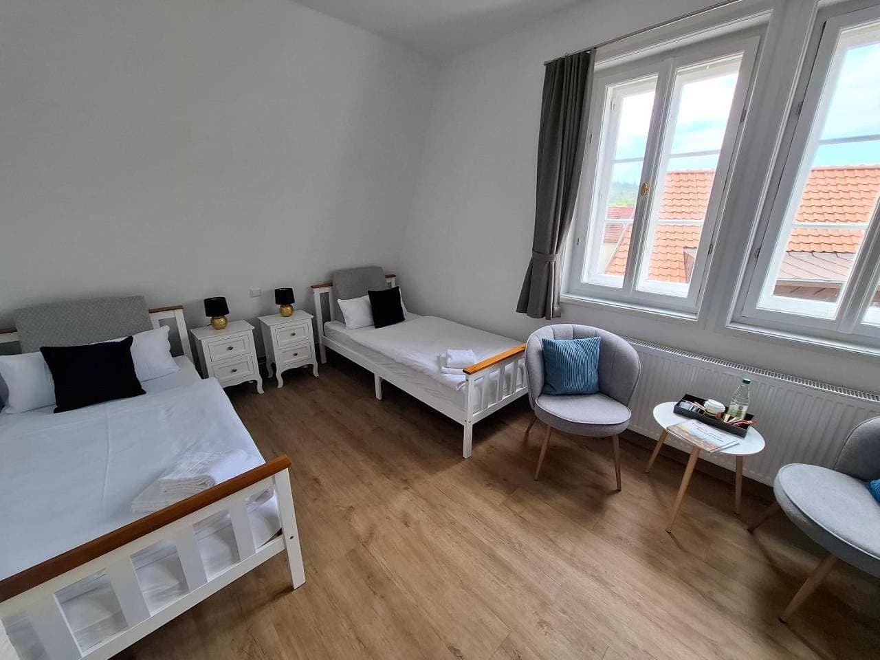 Foto 8 von 11: Standard Twin Room