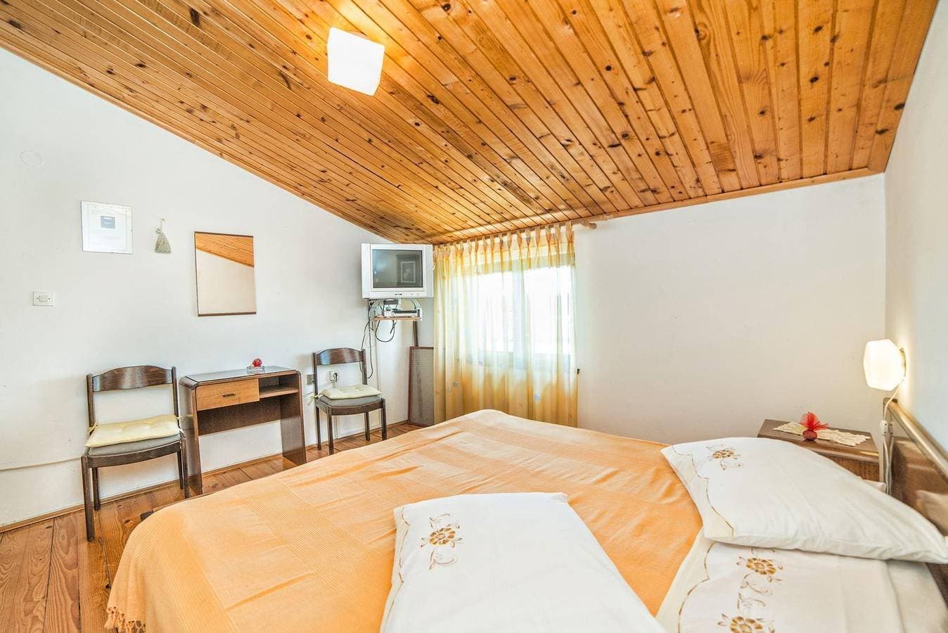 Foto 6 von 15: Zimmer Ana Pomer S1