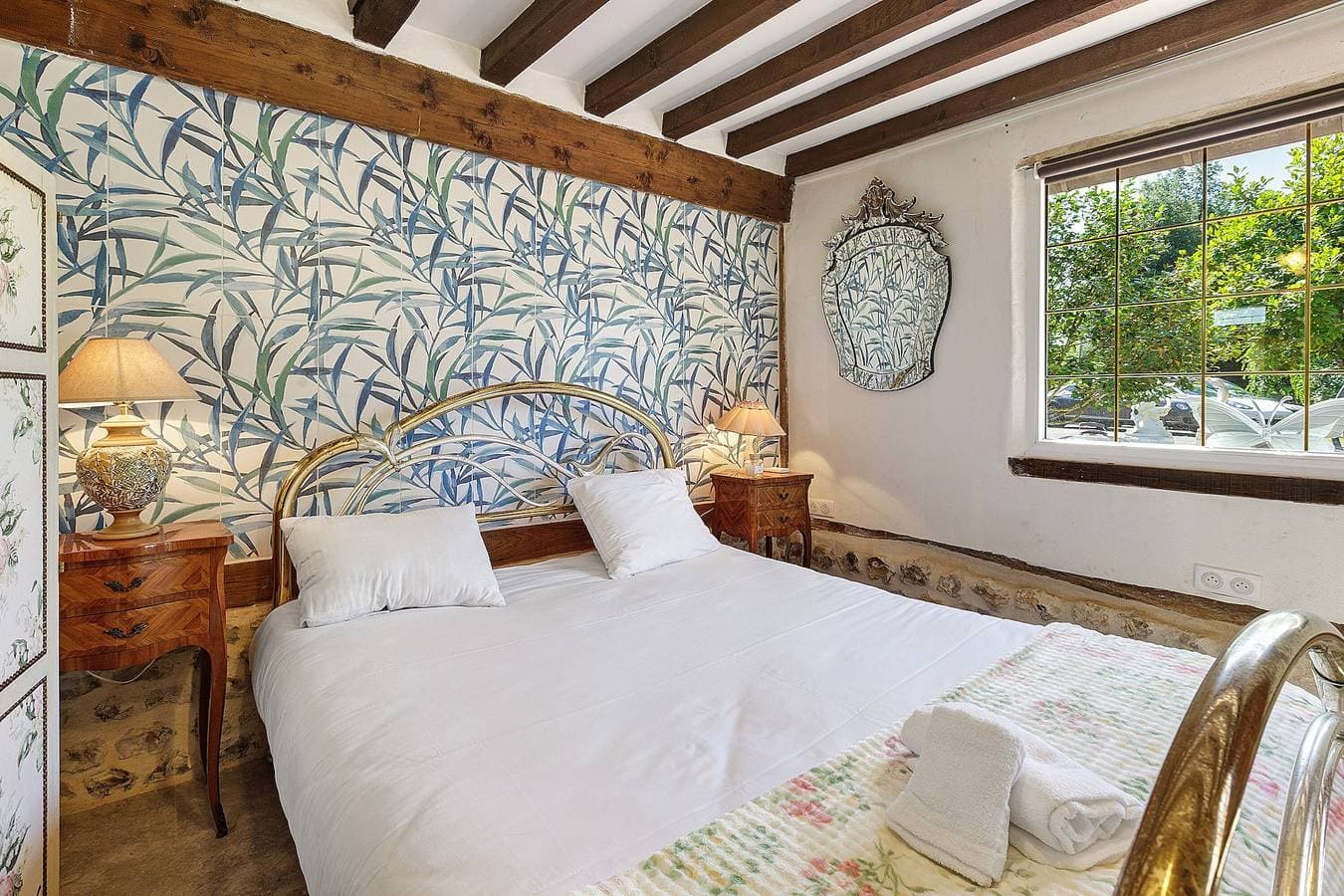 Foto 3 von 39: Gästezimmer „Orchidée“ mit Frühstück in Lieurey