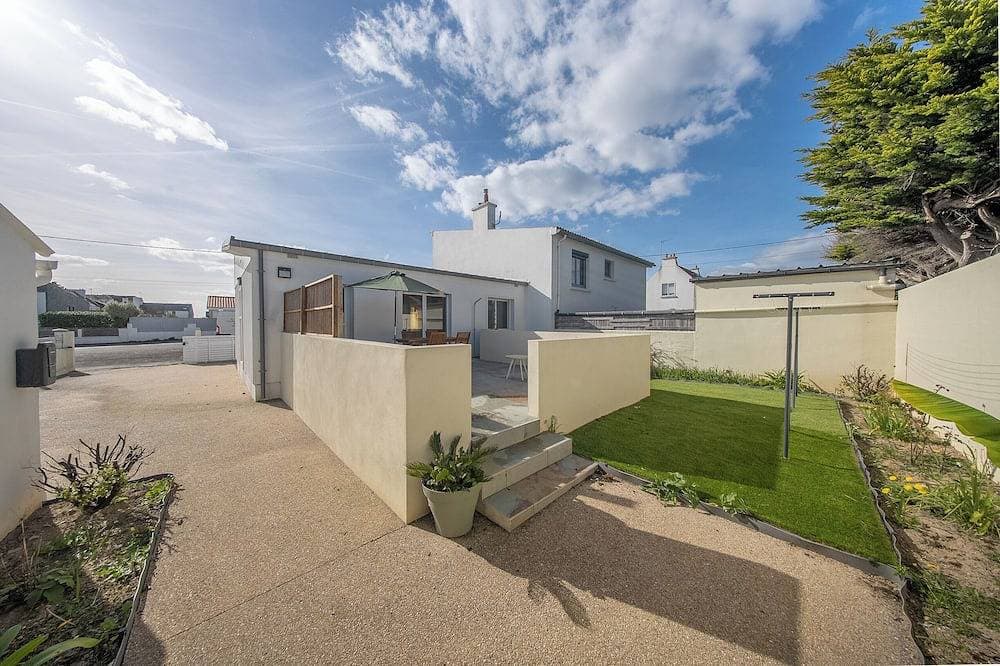 Maison bord de mer avec jardin clos et calme 1