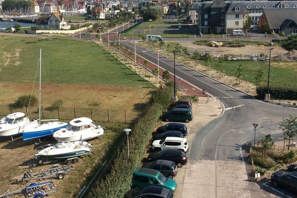 Foto 11 von 17: Deauville - Großes Studio mit Panoramablick - 2/4 Schlafplätze