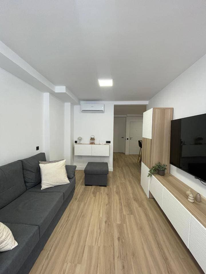 Foto 7 von 63: Two-Bedroom Apartment