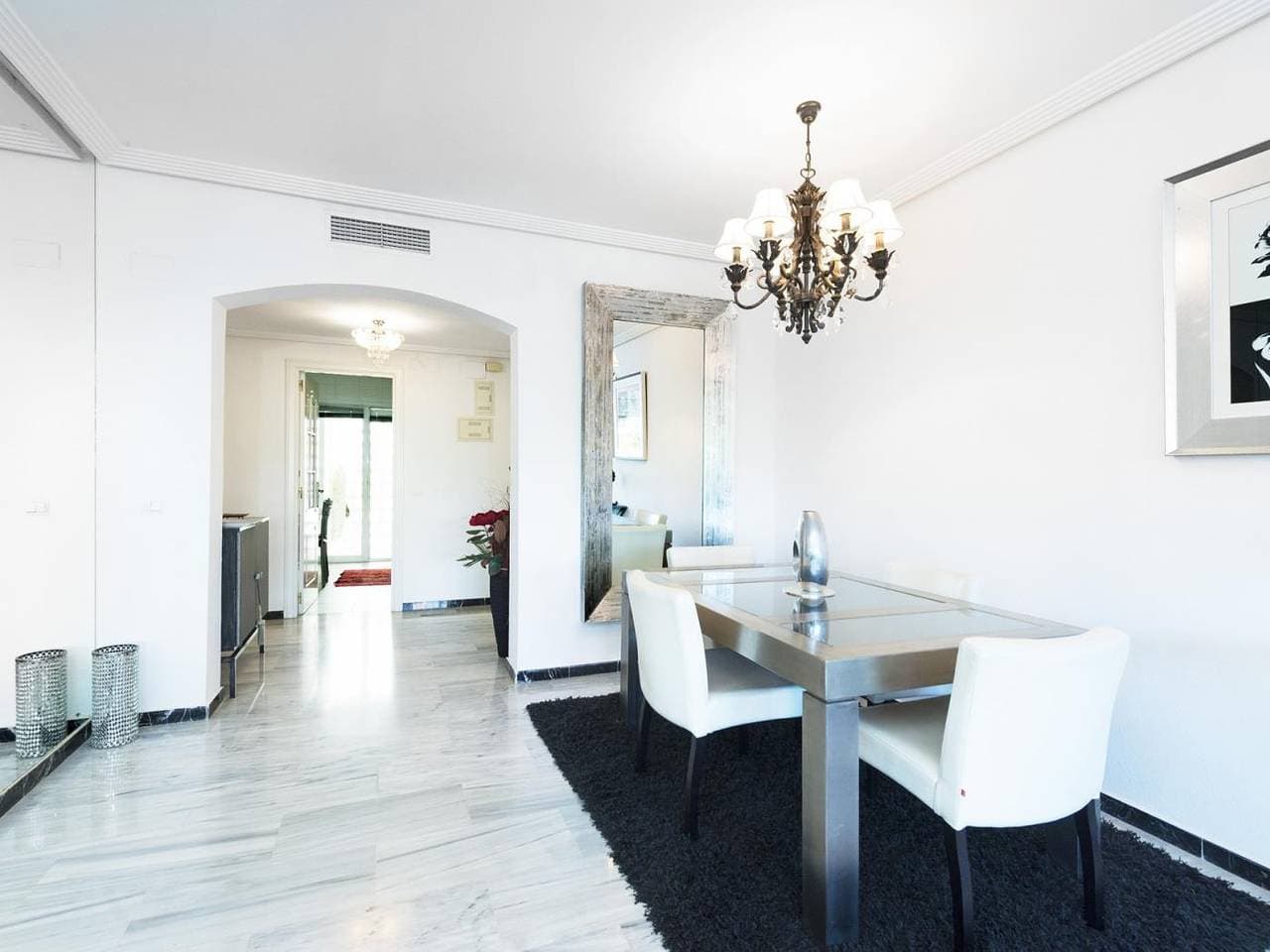 Foto 5 von 29: Ferienwohnung für 4 Personen mit Terrasse