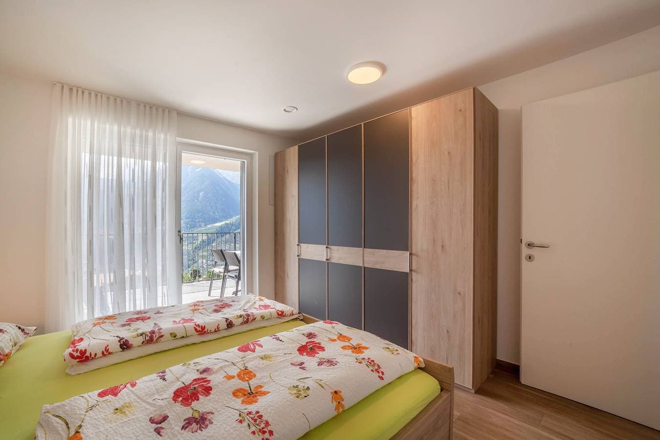 Foto 7 von 25: Ferienwohnung 'Panoramawohnung Bergerweg' mit Bergblick, WLAN und Terrasse