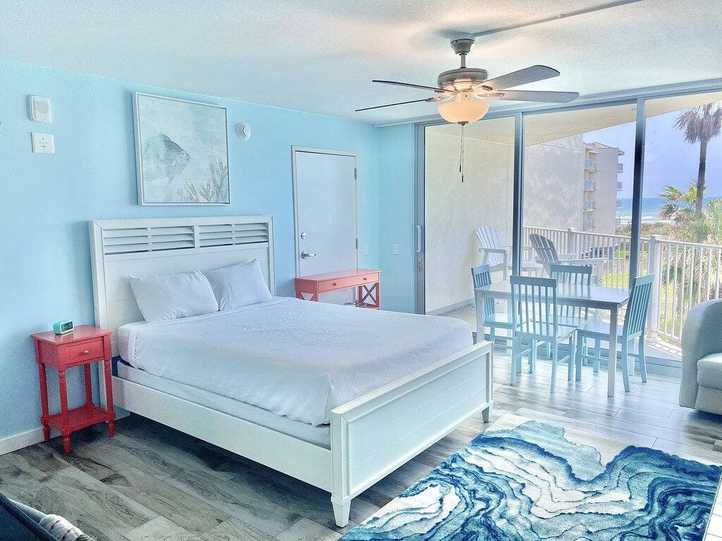 Foto 3 von 14: Sandcastle Condominiums Unit 319