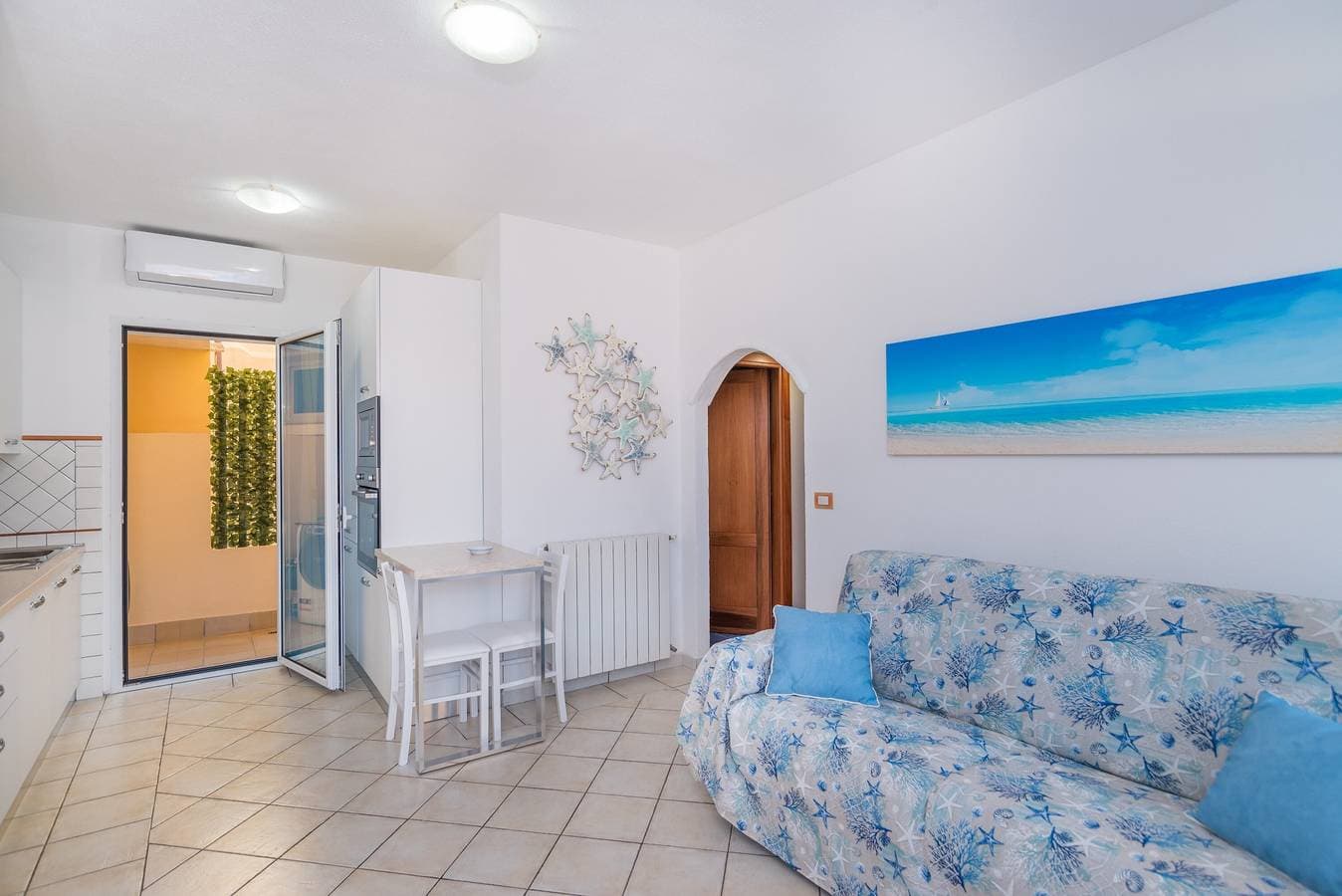 Foto 5 von 25: „Appartamento Murena 1“ mit Meerblick, Terrasse und Klimaanlage