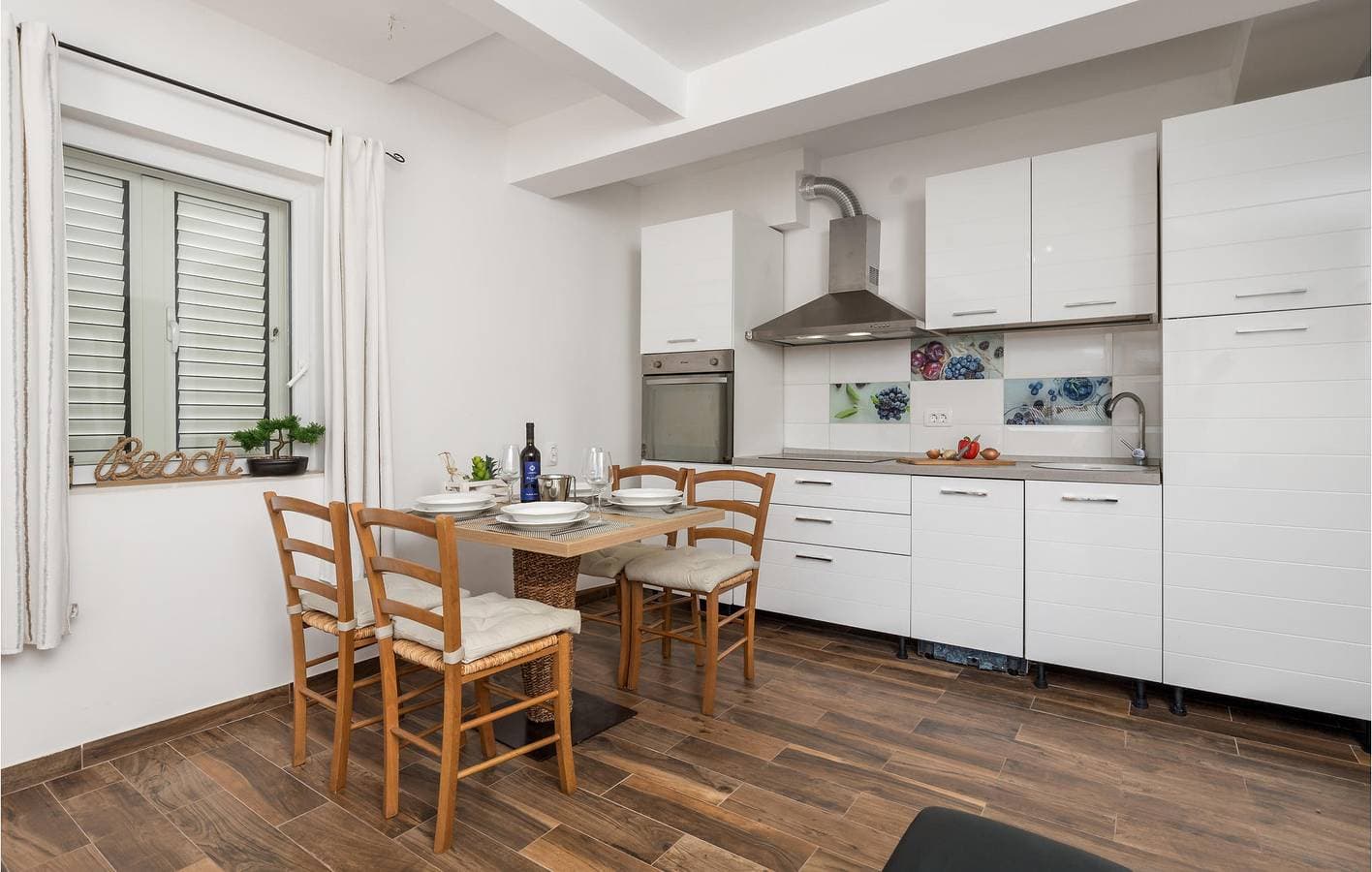 Foto 5 von 26: Gemütliche Ferienwohnung mit Terrasse in der Nähe eines Bistros und der Küste in Cres
