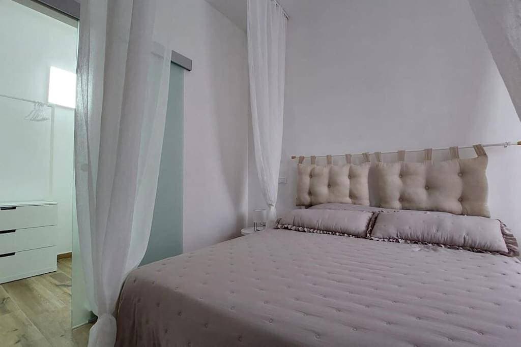 Foto 5 von 36: Two-Bedroom Apartment