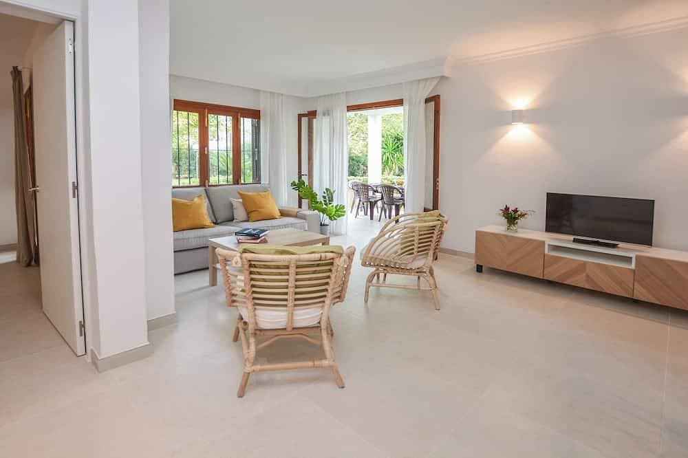 Foto 9 von 27: Apartment on the beachfront of Alcudia