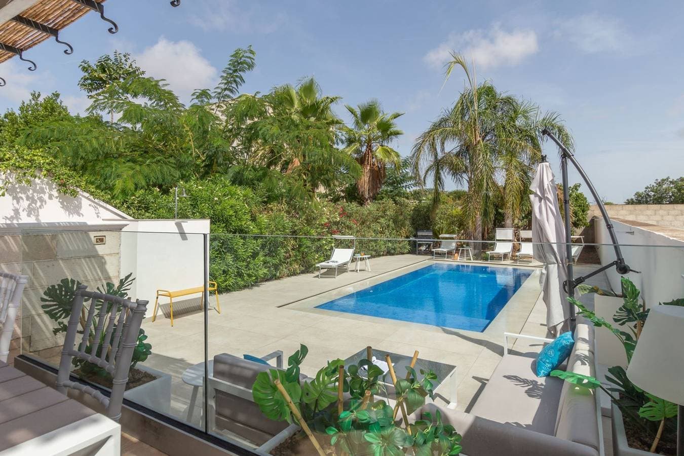 Foto 13 von 56: Villa für 10 Personen mit Garten