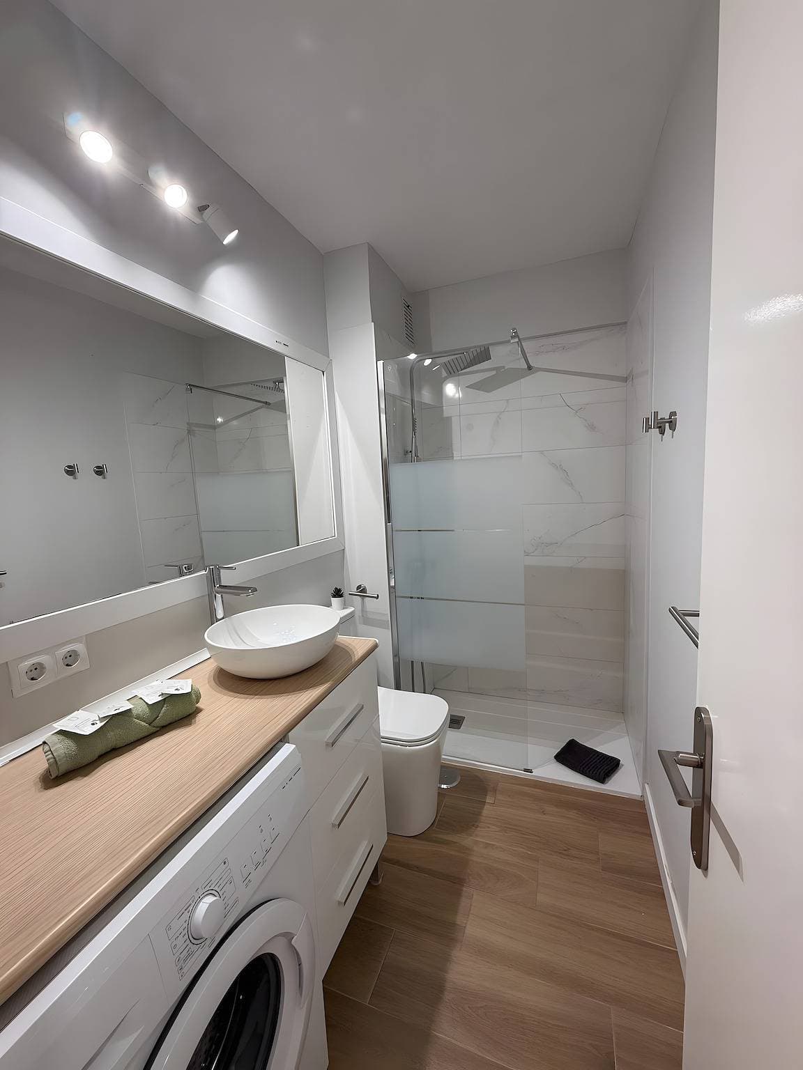 Foto 12 von 25: Ferienwohnung 'Yaiza’s' mit Meerblick, Gemeinschaftspool und WLAN