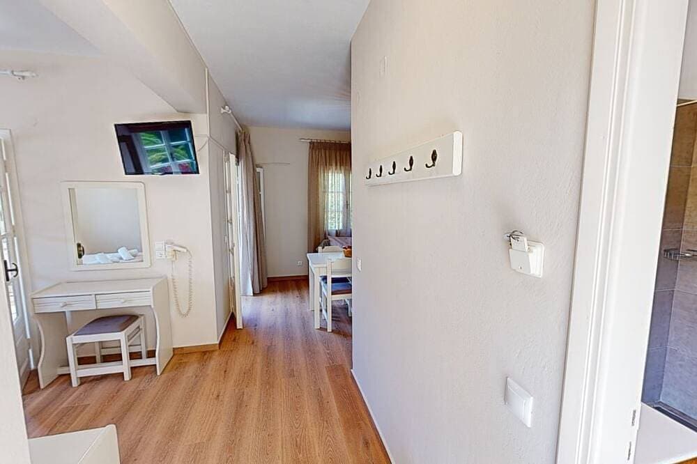 Foto 10 von 30: Andrikos Studio C mit Pool und zu Fuß vom Dorf entfernt