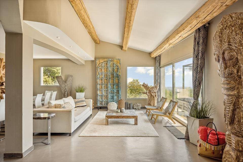 Foto 12 von 57: Mediterrane Villa mit Blick auf die Côte d'Azur