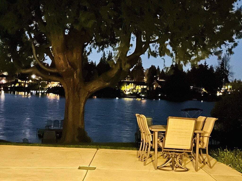 Foto 13 von 49: Elite Homes Water front Suit