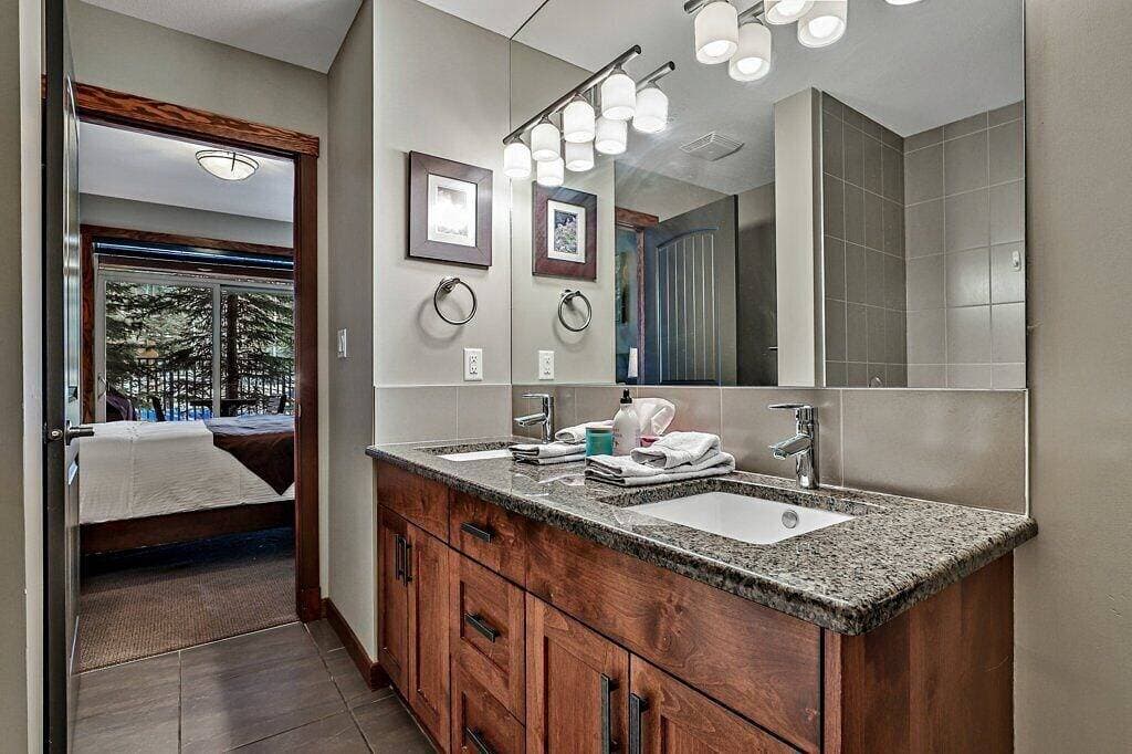 Foto 5 von 31: Welcoming Poolside Condo – Perfect for Couples!
