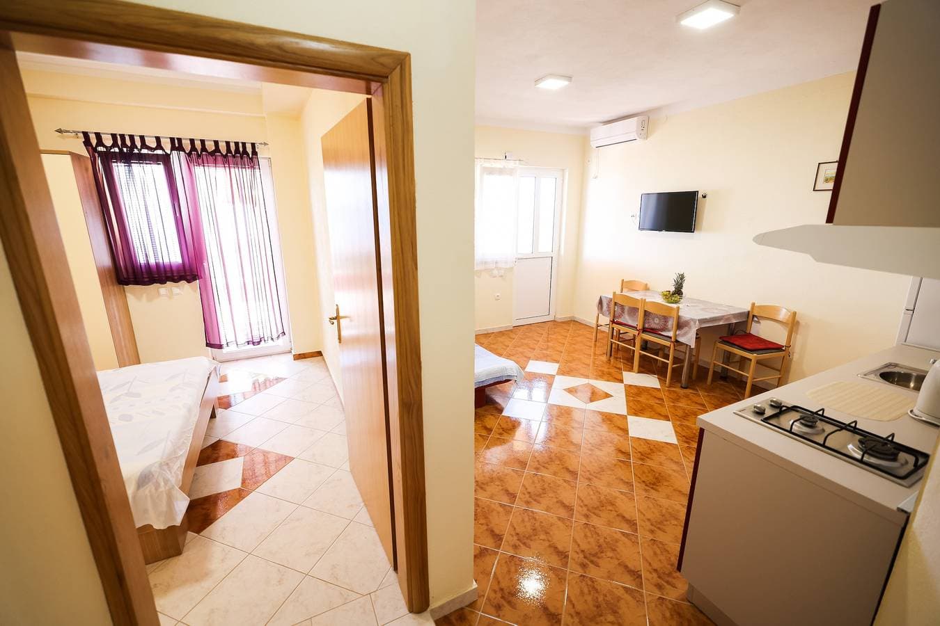 Foto 11 von 27: 1-Zimmer-Ferienwohnung mit Terrasse Kozjaca, Paklenica A-25456-c