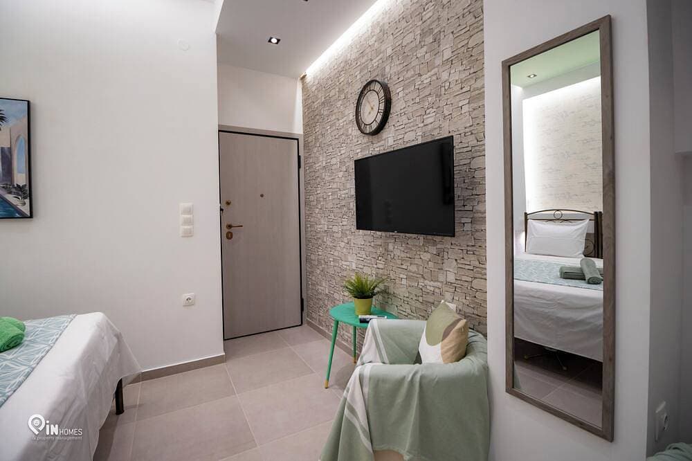 Foto 2 von 30: The Mint - Stylish Studio in Egaleo/Athens