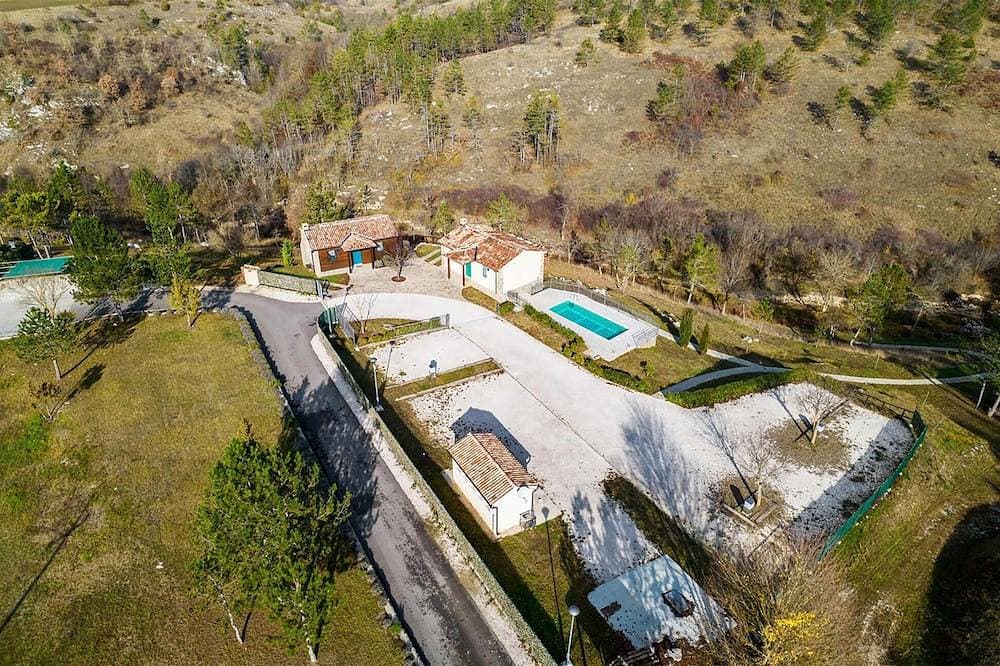 Foto 9 von 28: Lovely home in Trviz with swimming pool