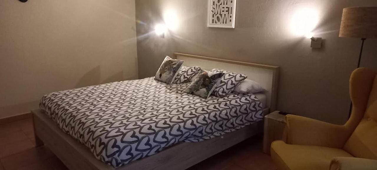 Foto 5 von 5: Standard Double Room with Shared Bathroom