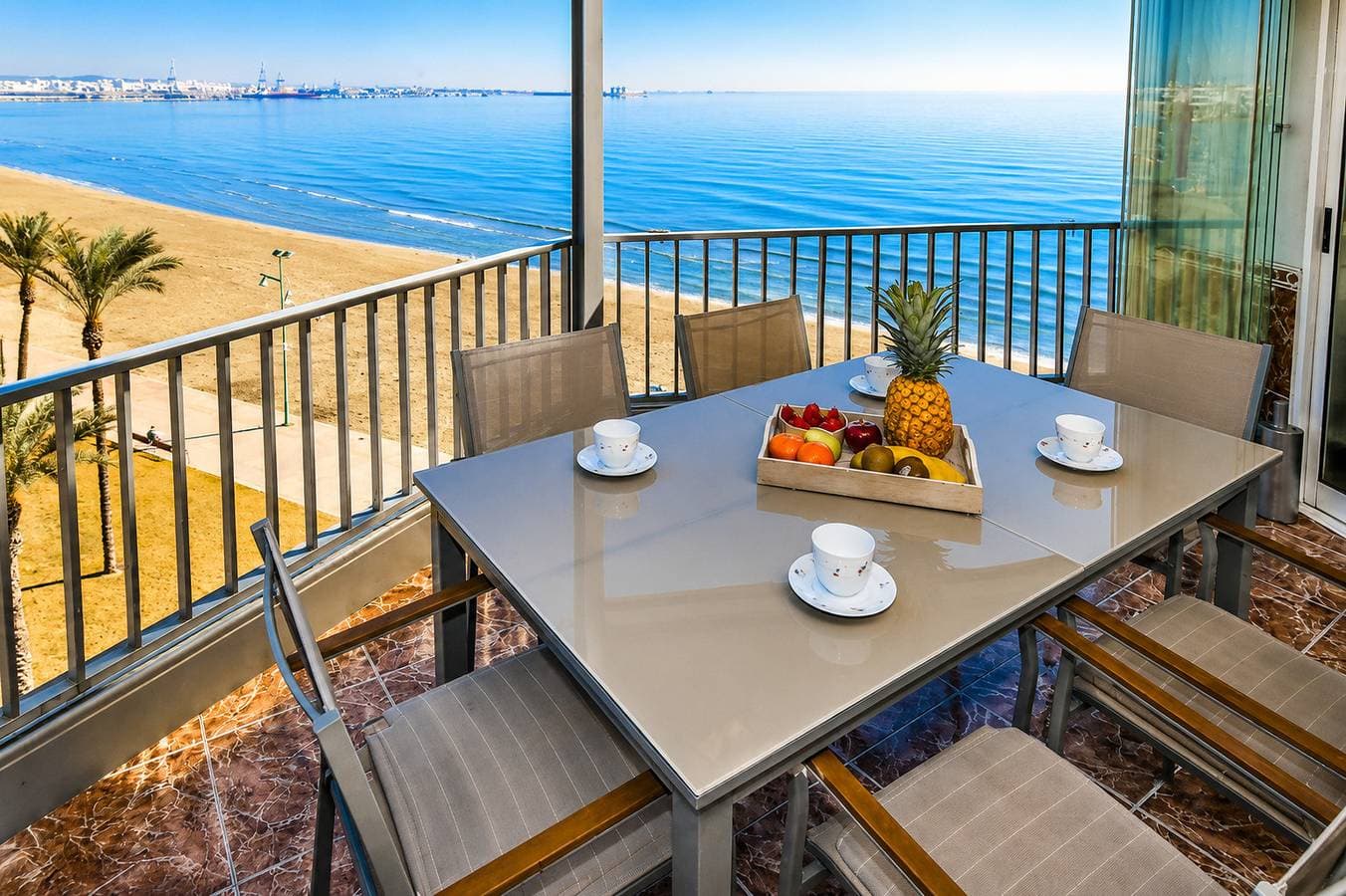 Bell Pineda seafront apartment 1