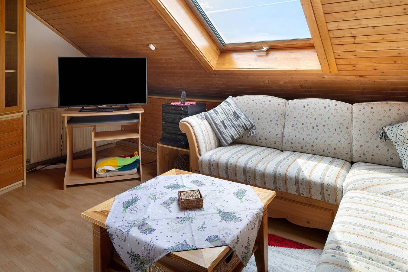 Foto 5 von 29: Ferienwohnung 'Apartmenthaus Fister' mit Seeblick, Gemeinschaftsgarten und WLAN