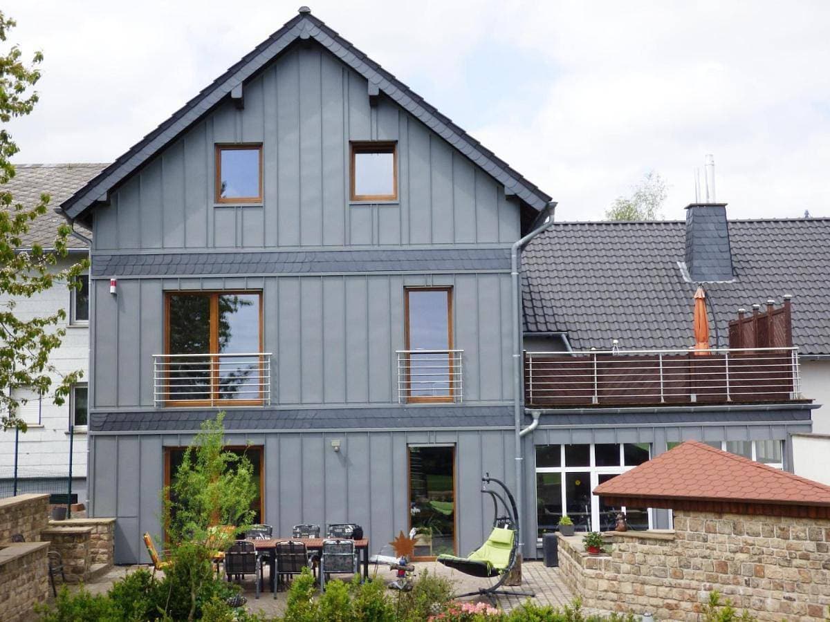 Feuerscheid Countryside Mansion 1