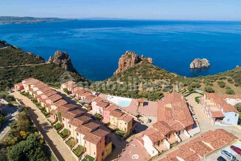 Foto 8 von 30: Villa Red Coral: sleeps 4, shared swimming pool, parking,