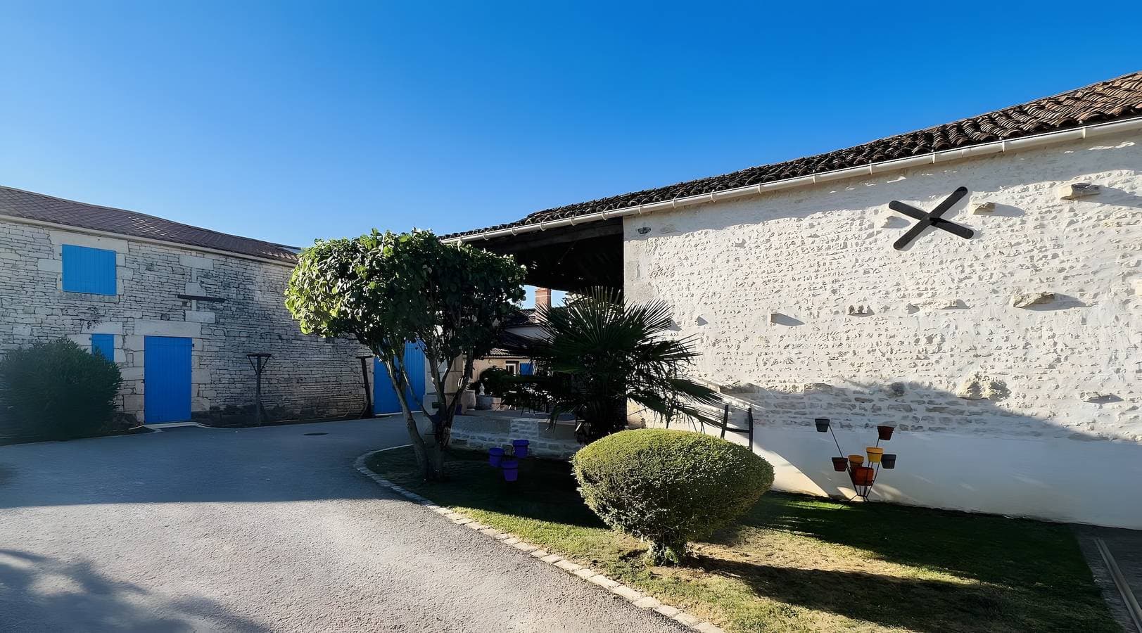 Foto 5 von 58: Gästezimmer 'Chez Jacques - Zen' mit privater Terrasse, WLAN und Klimaanlage