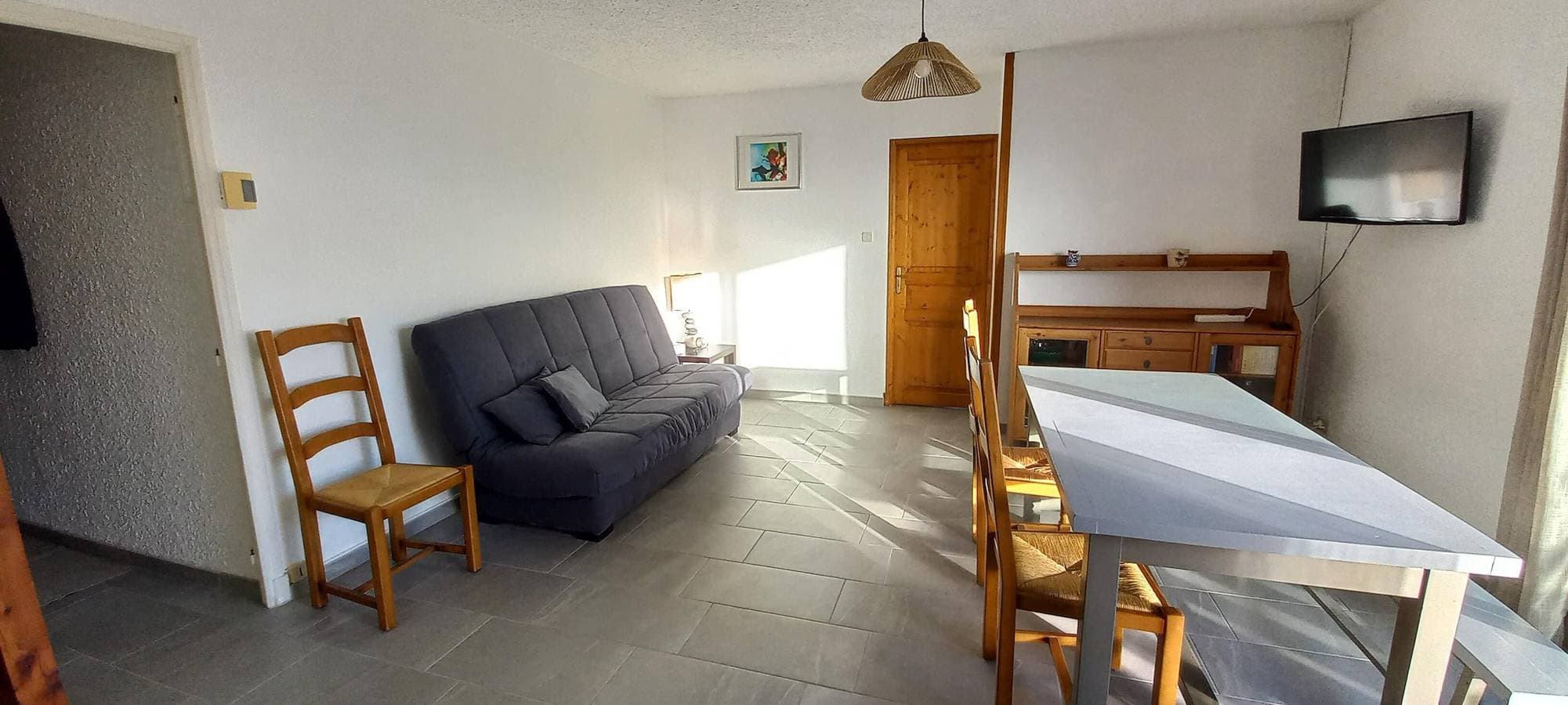 Foto 10 von 16: „Aux Aurores“ – Charmante Wohnung mit Balkon und Bergblick