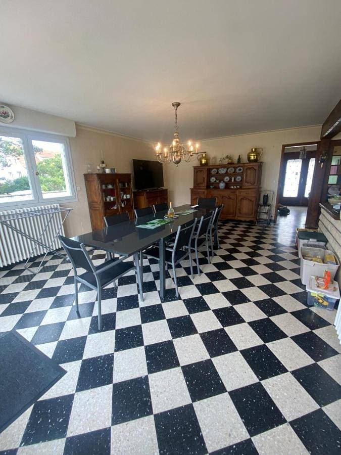 Foto 5 von 95: Three-Bedroom House