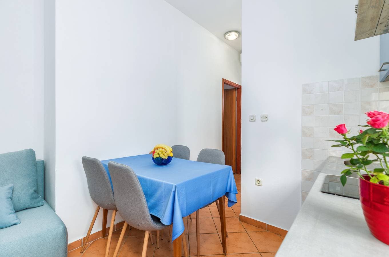 Foto 9 von 23: Ferienwohnung für 4 Personen mit Terrasse