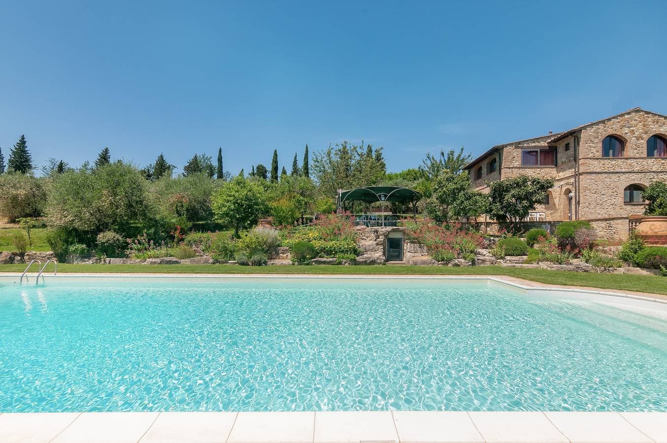 Foto 11 von 30: Podere Papèra – Wohnung 'Cavallo Flat' mit Bergblick, WLAN und Klimaanlage