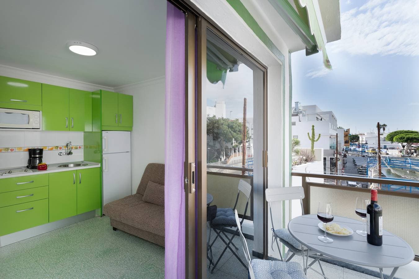Foto 3 von 23: Ferienwohnung 'Los Angeles 3' mit Meerblick, Gemeinschaftsterrasse und Wi-Fi