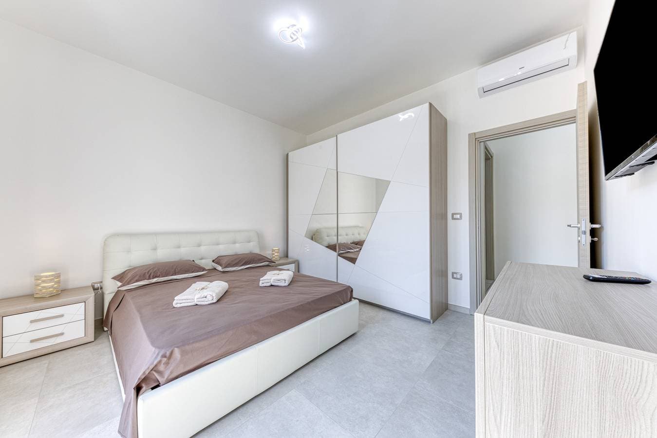 Foto 9 von 18: Ferienwohnung "Messapica Rooms" in Stadtzentrumnähe mit Balkon und WLAN