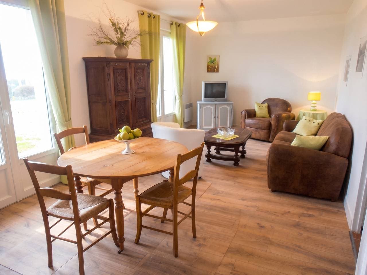 Foto 4 von 12: Charmantes Haus in Portbail mit Garten und Meerblick