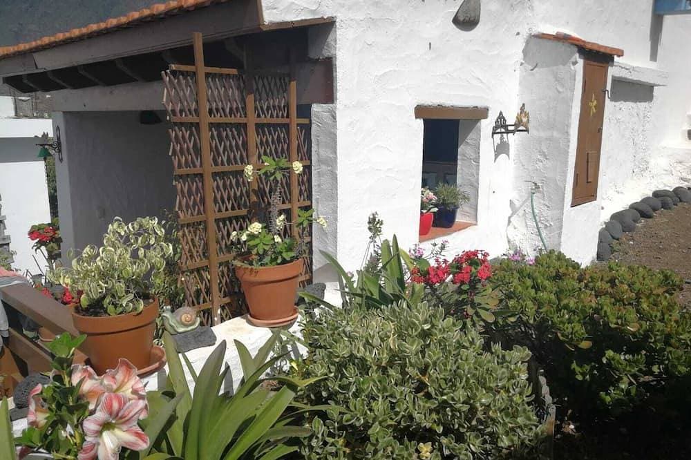Foto 5 von 20: Schönes Landhaus mit Terrasse, Meer- und Bergblick