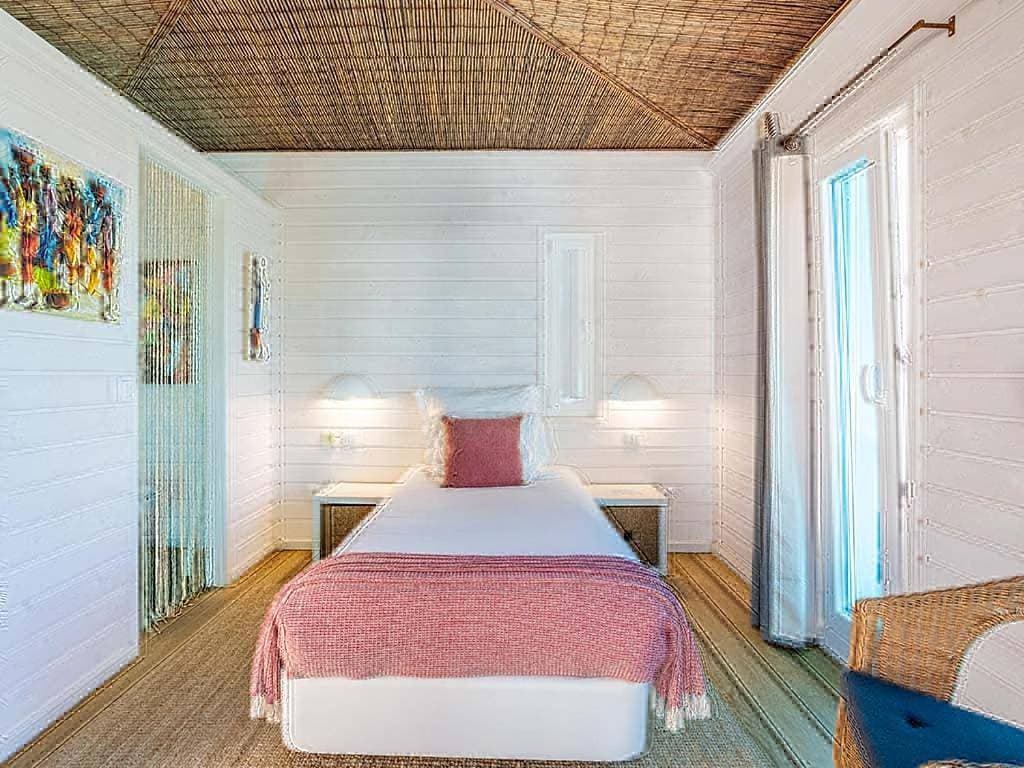 Foto 4 von 14: Double Room with Private Bathroom