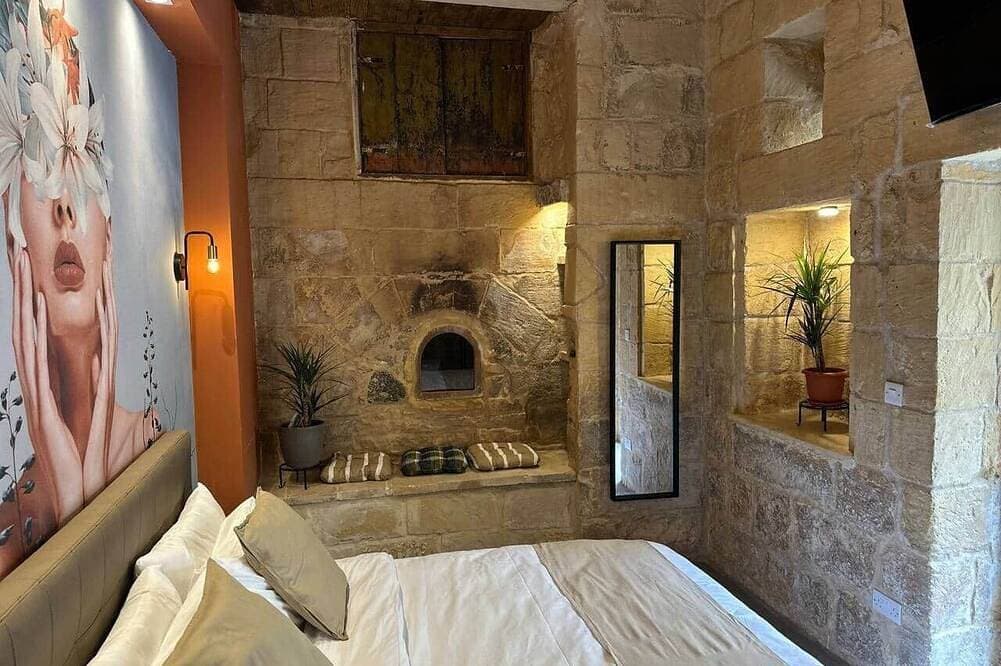 Foto 5 von 30: Kappella Boutique • Historic Bread Oven Room