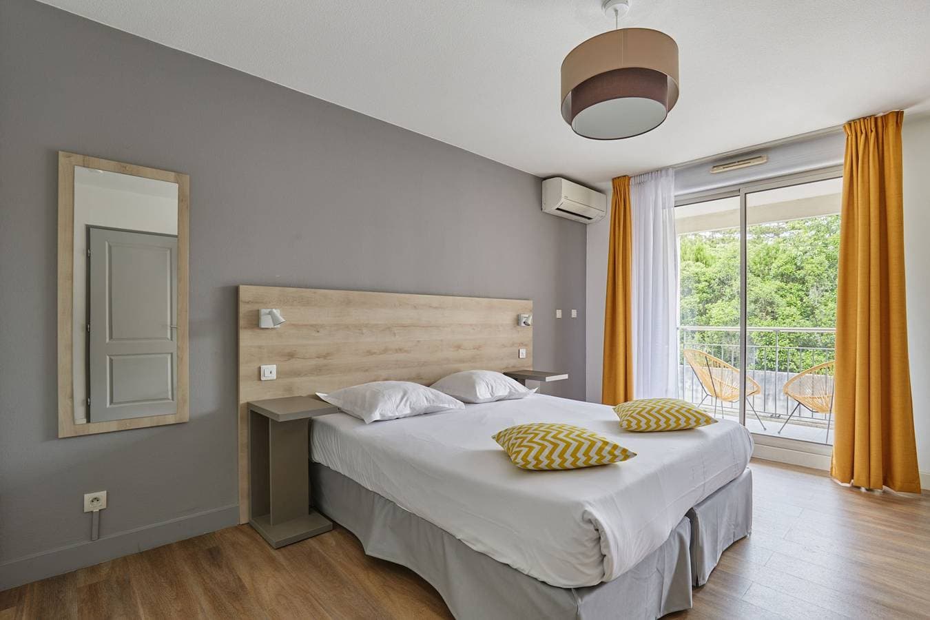 Hotel 1
