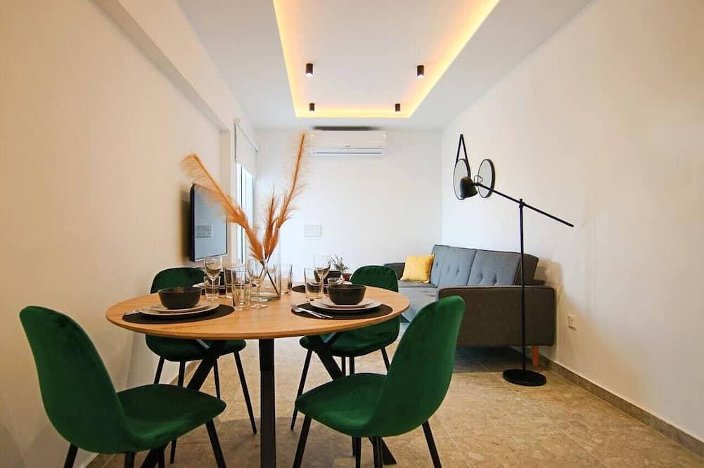Phaedrus Living: Seaside Luxury Flat Lighthouse 69 1