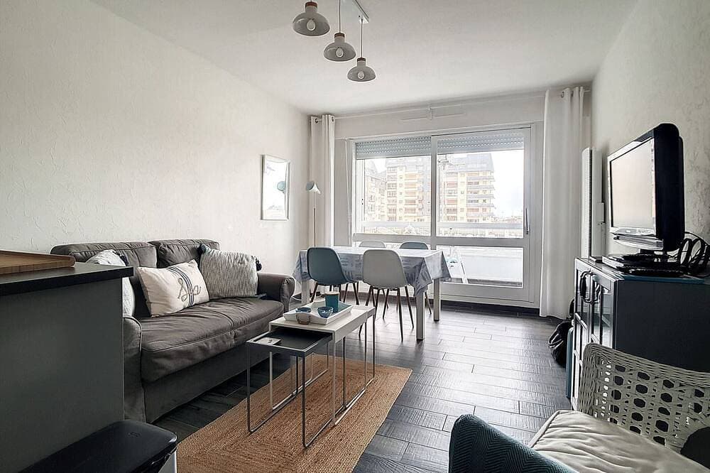 T3 Wohnung mit Hafenblick, Parkplatz und WiFi 1
