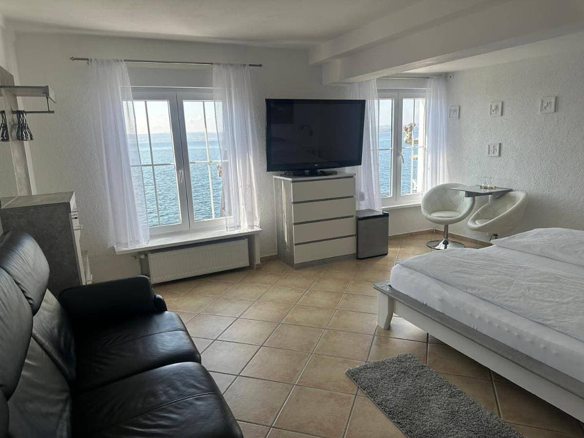 Foto 5 von 9: Double Room with Lake View