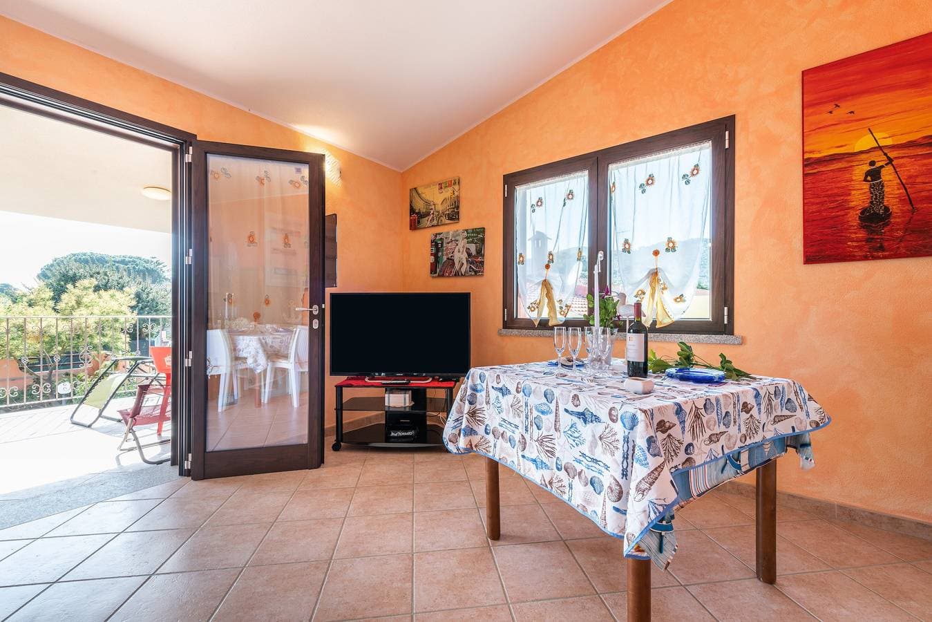 Foto 4 von 28: Ferienhaus 'Villetta Delfino ' mit Bergblick, privater Terrasse und eigenem Garten