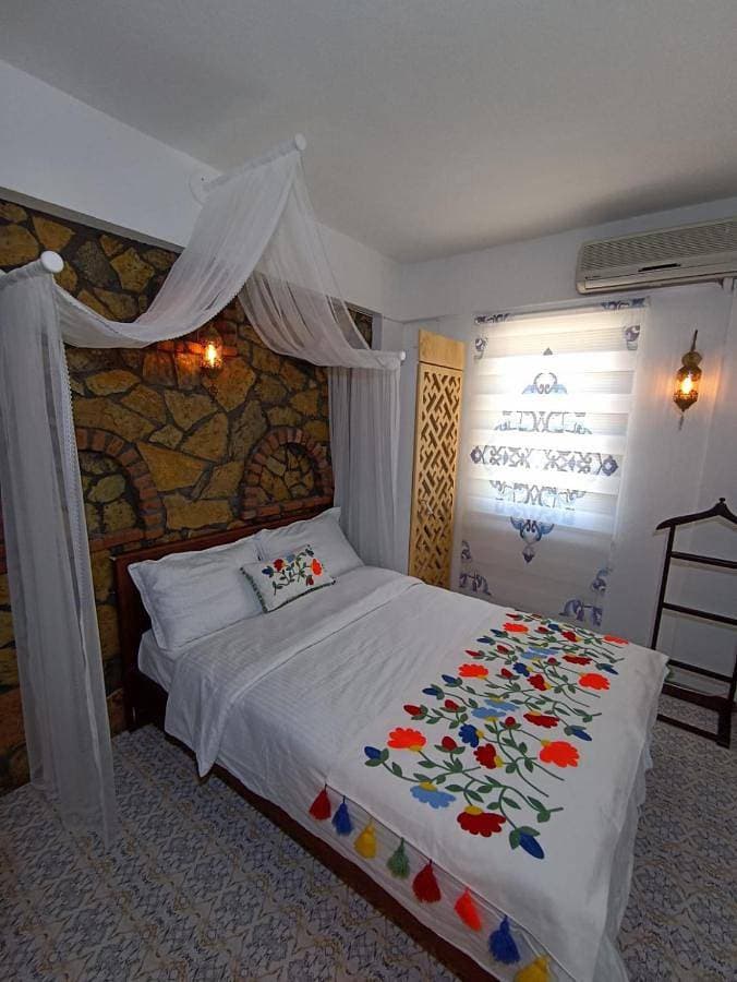 Adahan Bozcaada Otel 1
