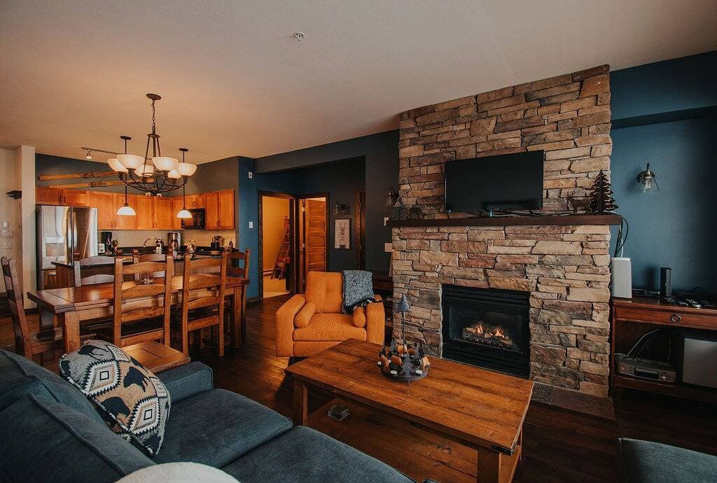 Foto 8 von 23: Luxus-Ski-In / Ski-Out-Wohnung mit eigenem Whirlpool und Dampfdusche