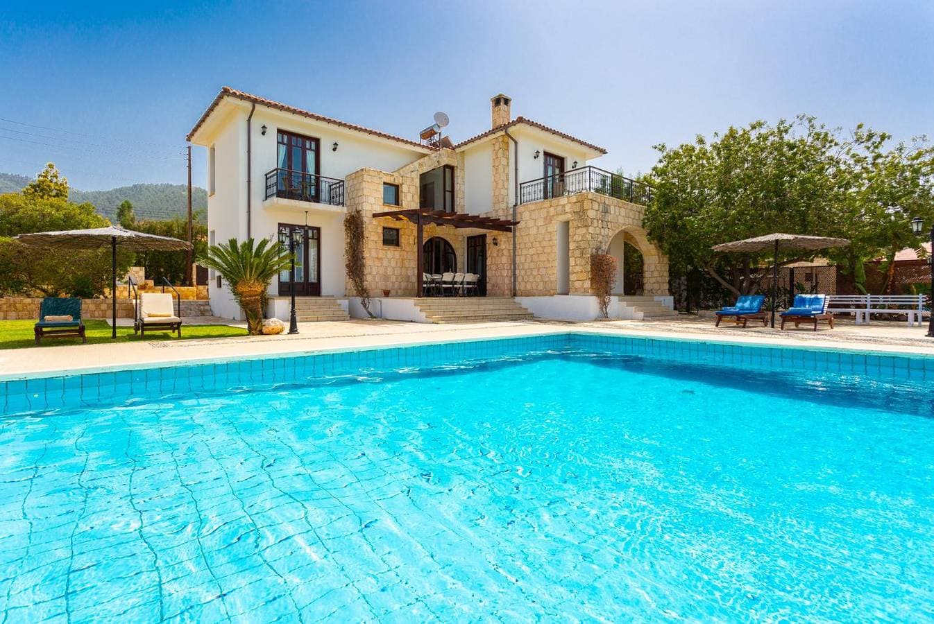 Foto 3 von 48: Villa für 10 Personen mit Garten