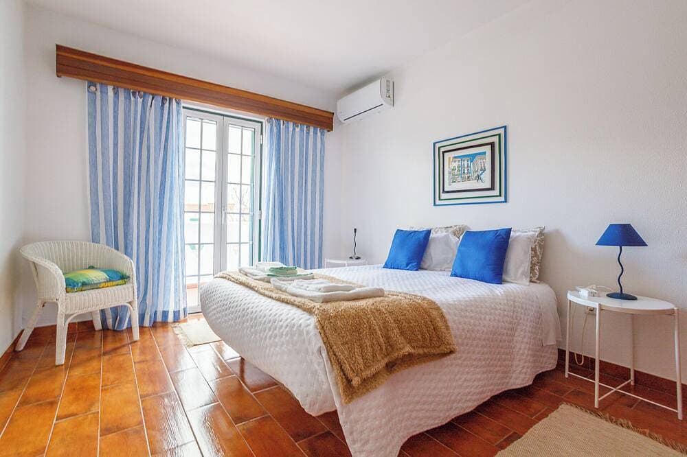 Foto 4 von 30: Charming 3 bedroom, 3 bathroom Villa, only 450m from the beach - 163730/Al