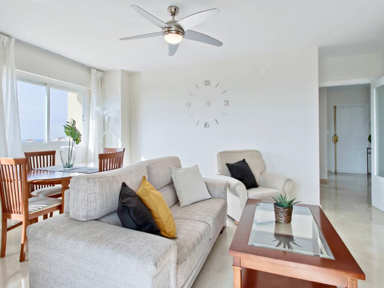 Foto 6 von 25: Ferienwohnung für 4 Personen mit Meerblick